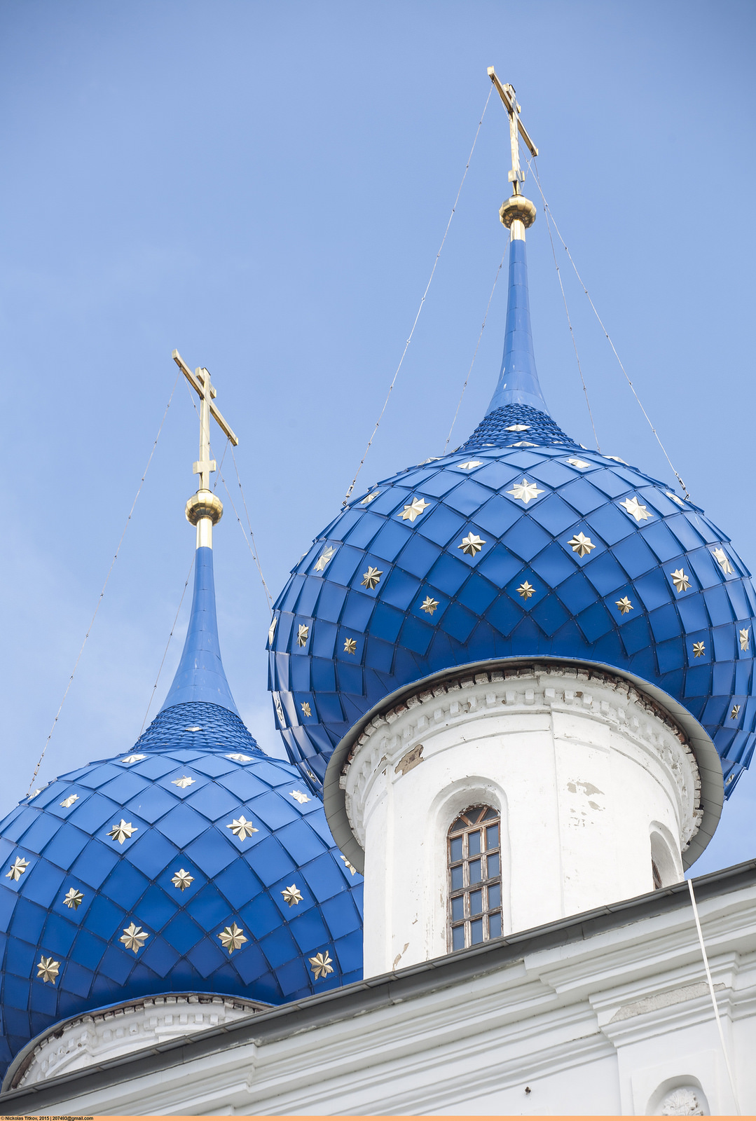 Церковь синими куполами Серпухов